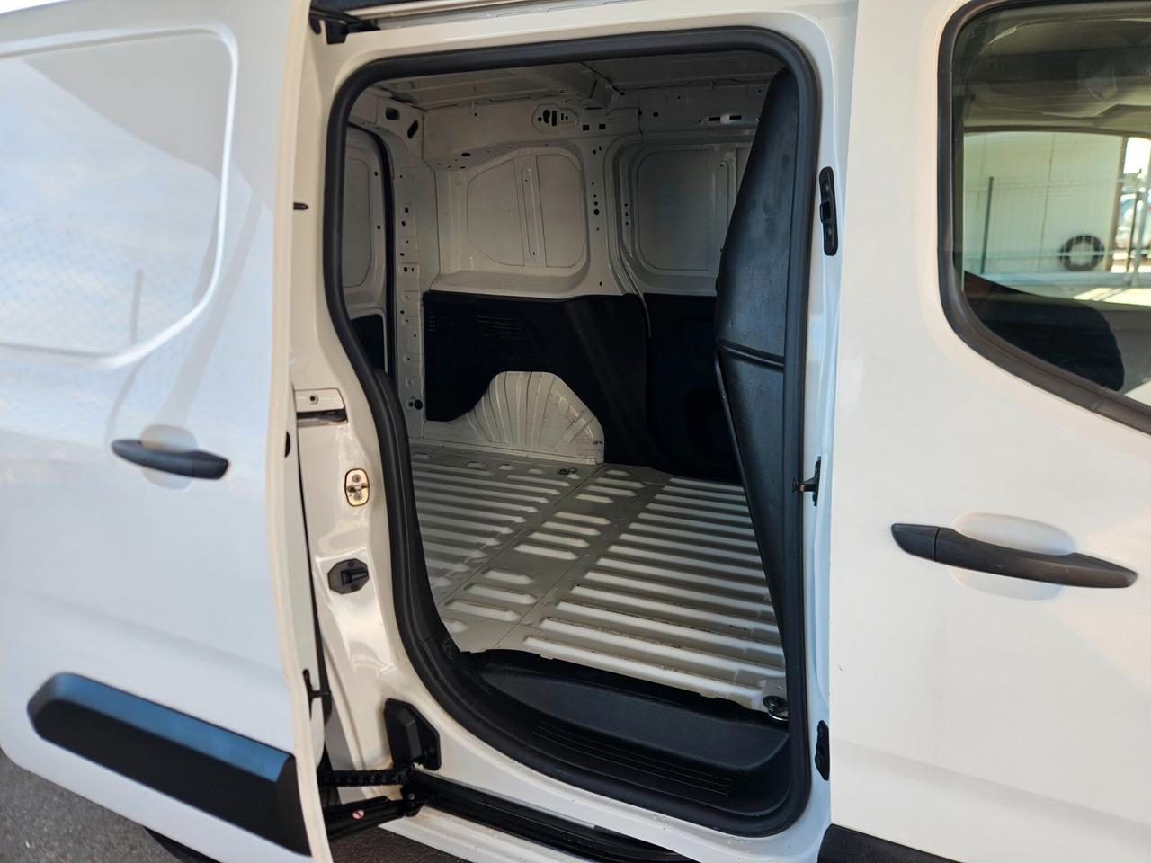 Opel Combo 3posti Cargo 1.6 Diesel 100CV S&S PC 1000kg Edition