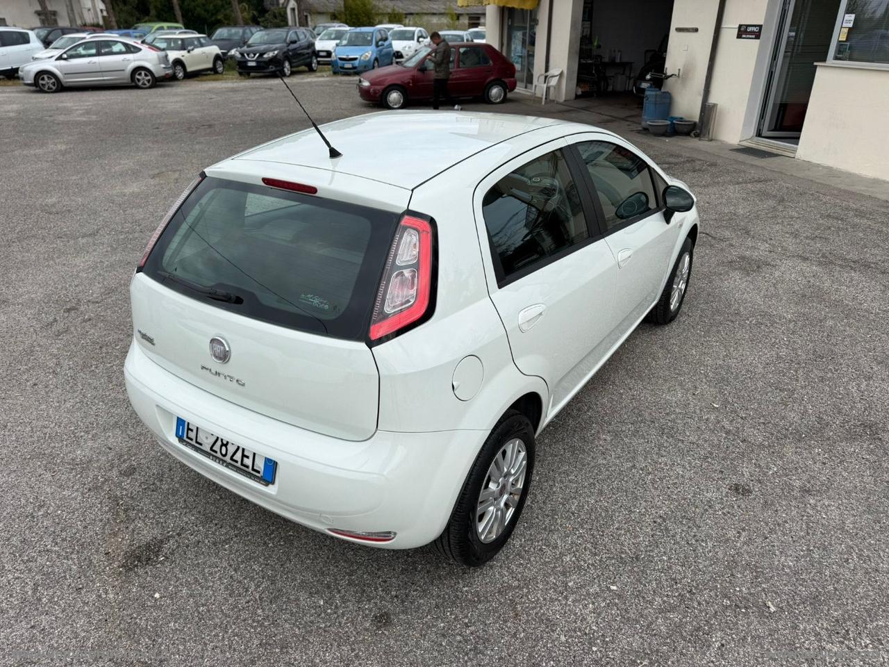 FIAT Punto 1.4 5p. EMOTION Natural Power