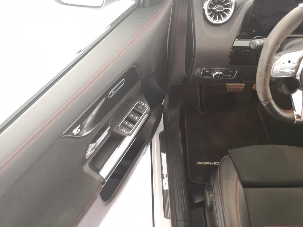 Mercedes-benz GLA 45 AMG 45S 4Matic+