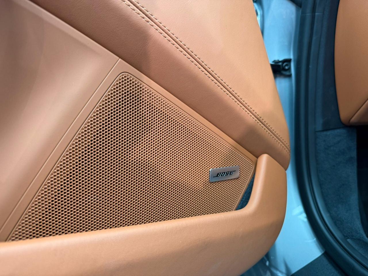 Porsche 911 Carrera (104)