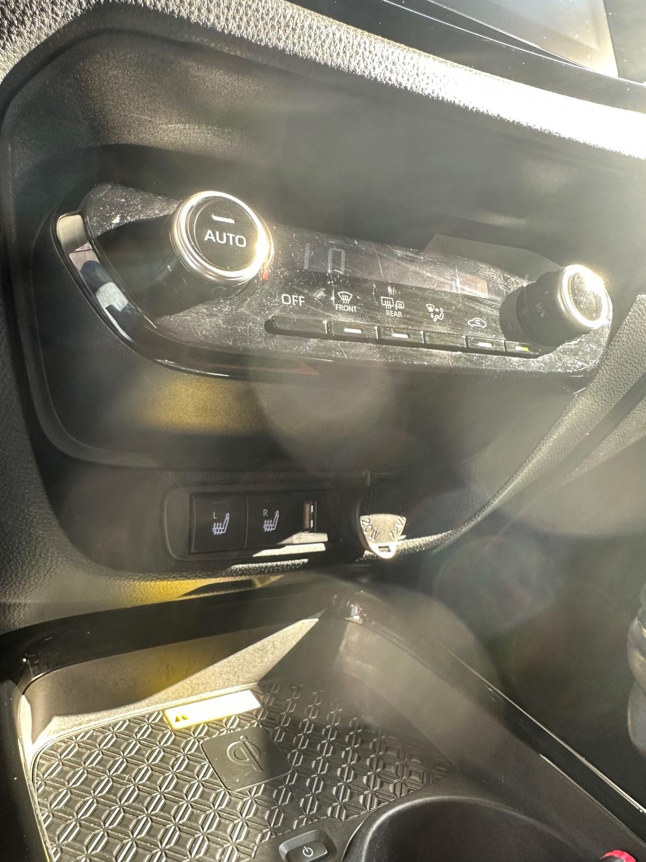 Toyota Aygo Connect 1.0 VVT-i 72 CV 5 porte x-play MMT