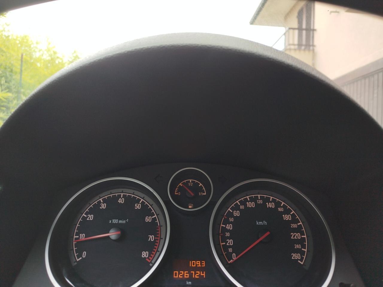 Opel Astra 1.4 BENZINA 90cv / 26.600km / Unipro