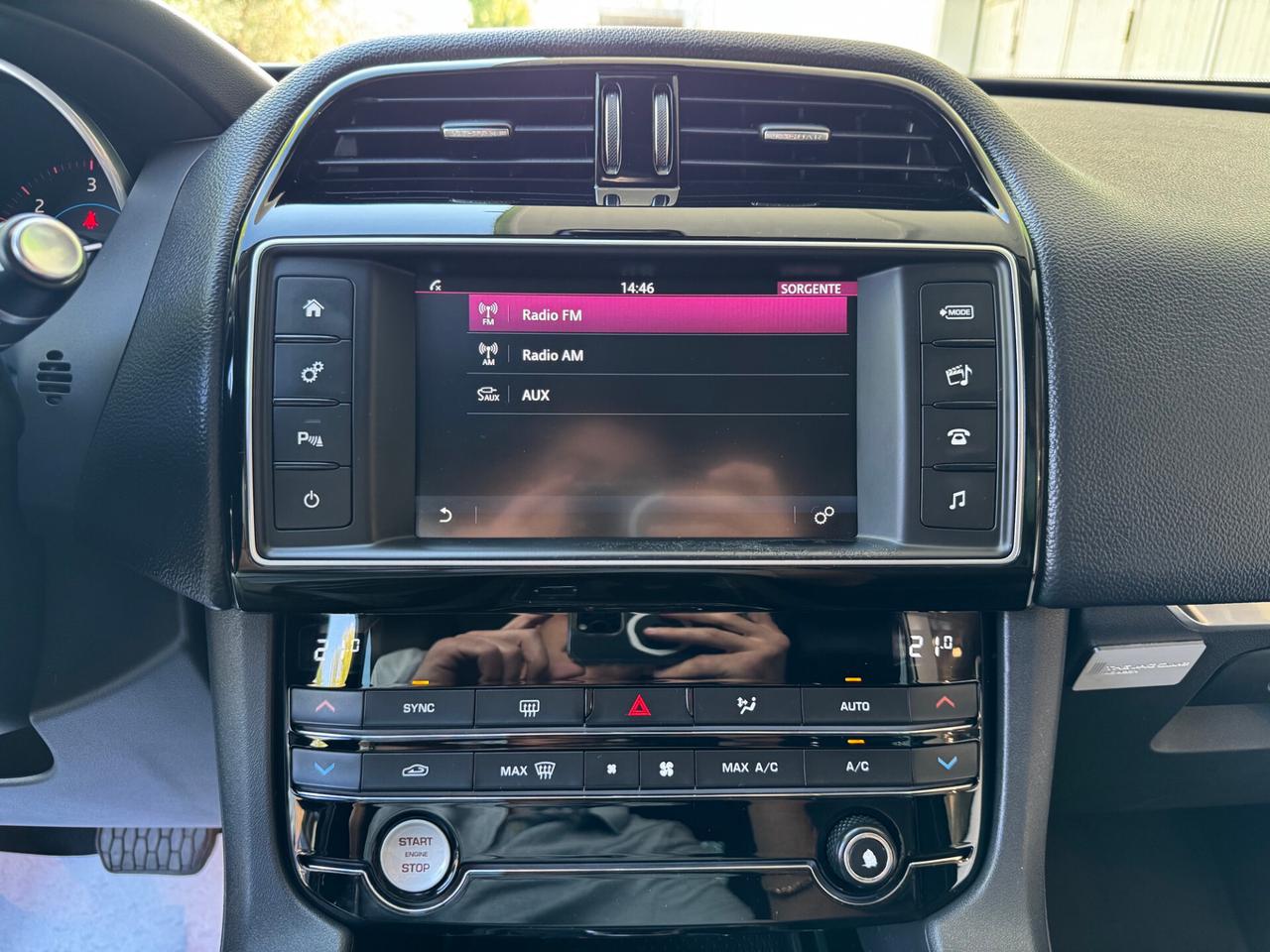Jaguar F-Pace 2.0d Prest. AWD 180Cv GARANZIA24MESI