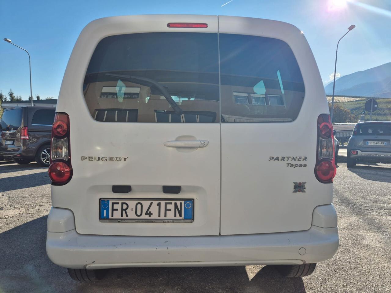 PEUGEOT PARTNER 4X4 5 POSTI