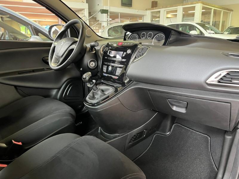 LANCIA Ypsilon 1.2 69 CV 5 porte S&S Gold