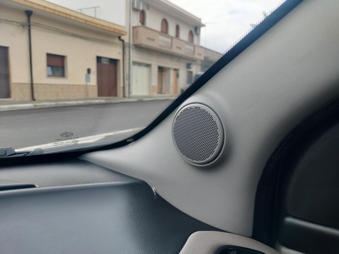 Lancia Ypsilon 1.2 69 CV 5 porte GPL Ecochic Platinum