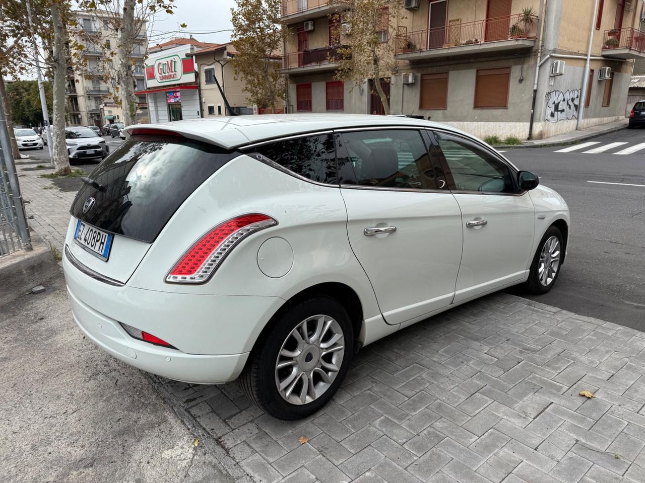 Lancia Delta 1.6 MJT DPF Gold