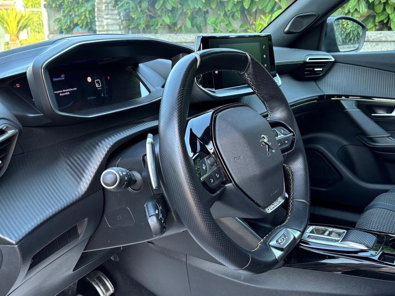 Peugeot 2008 BlueHDi 130 S&S EAT8 GT
