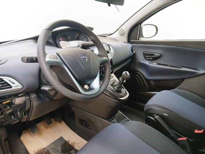 Lancia Ypsilon 1.0 firefly hybrid Gold Plus s&s 70cv