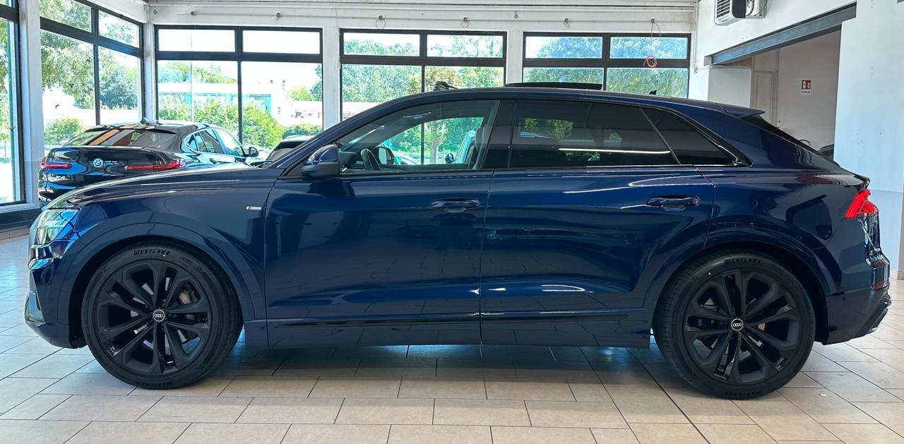 AUDI Q8 50TDI S LINE QUATTRO *TETTO*RADAR*360*MATRIX*4RS*