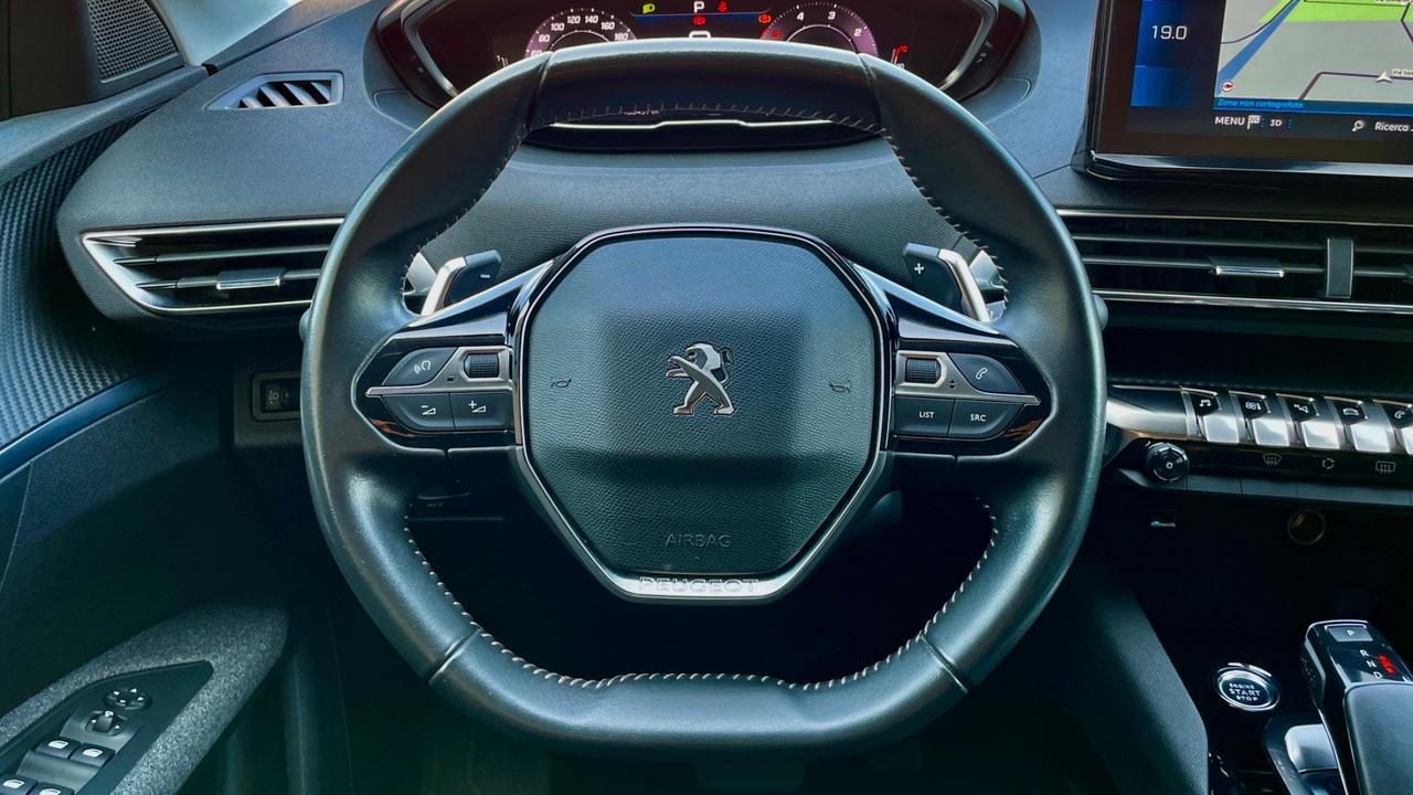 Peugeot 3008 BlueHDi 130 S&S EAT8 Active V. Cockpit Led