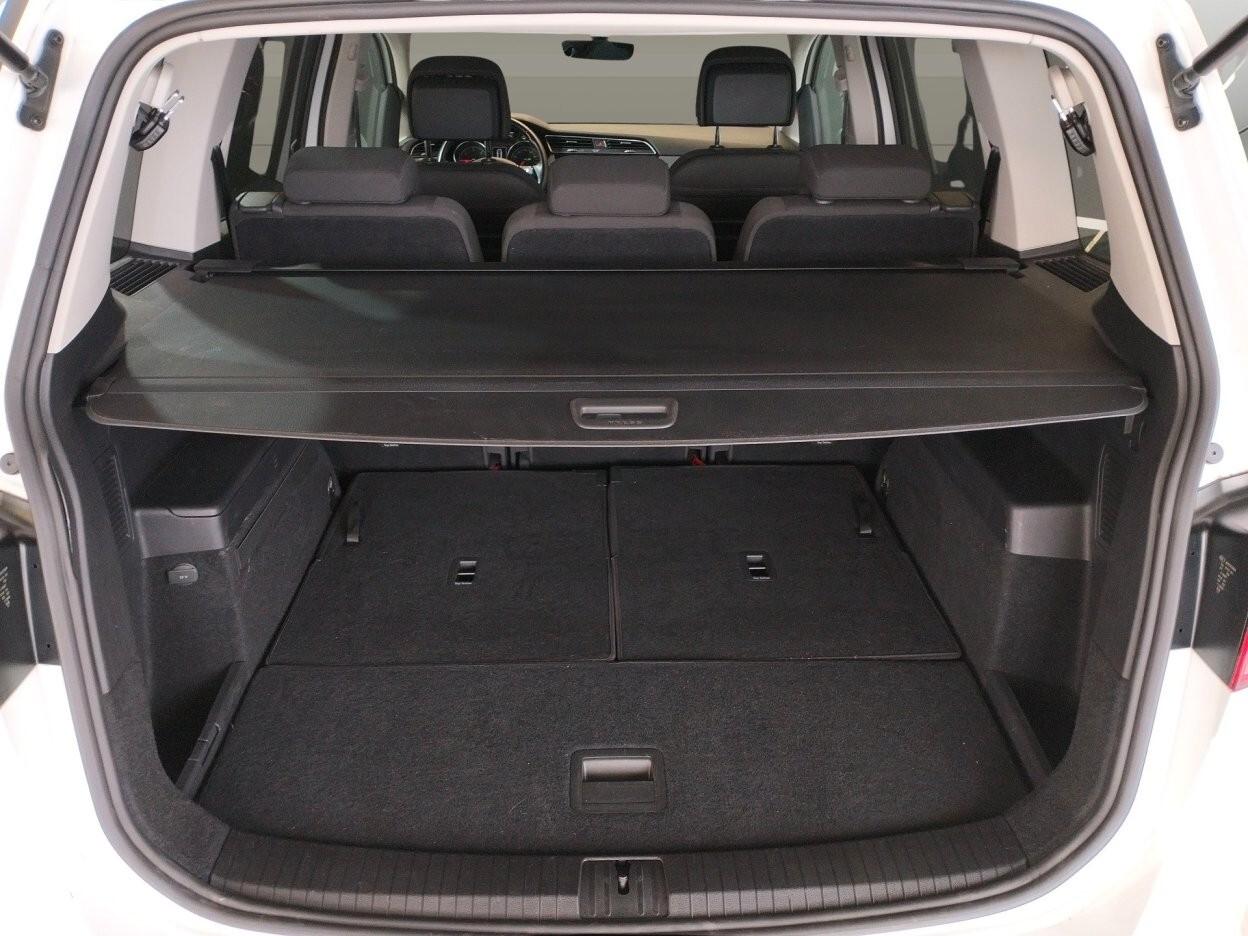 Volkswagen Touran 2.0 tdi Executive dsg - 7 POSTI