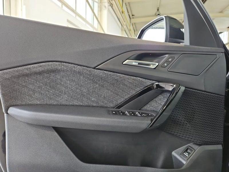 BMW X1 X1 sDrive 18i Navi 17" Cockpit Camera
