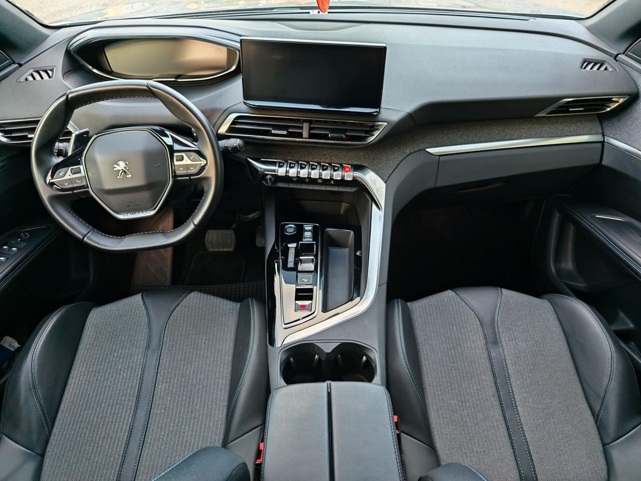 Peugeot 3008 1.5 hdi automatica - GARANZIA