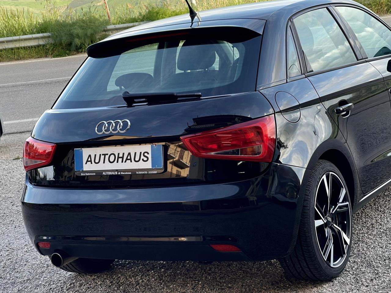 Audi A1 1.6 TDI 90cv S line edition NEOPATENTATI
