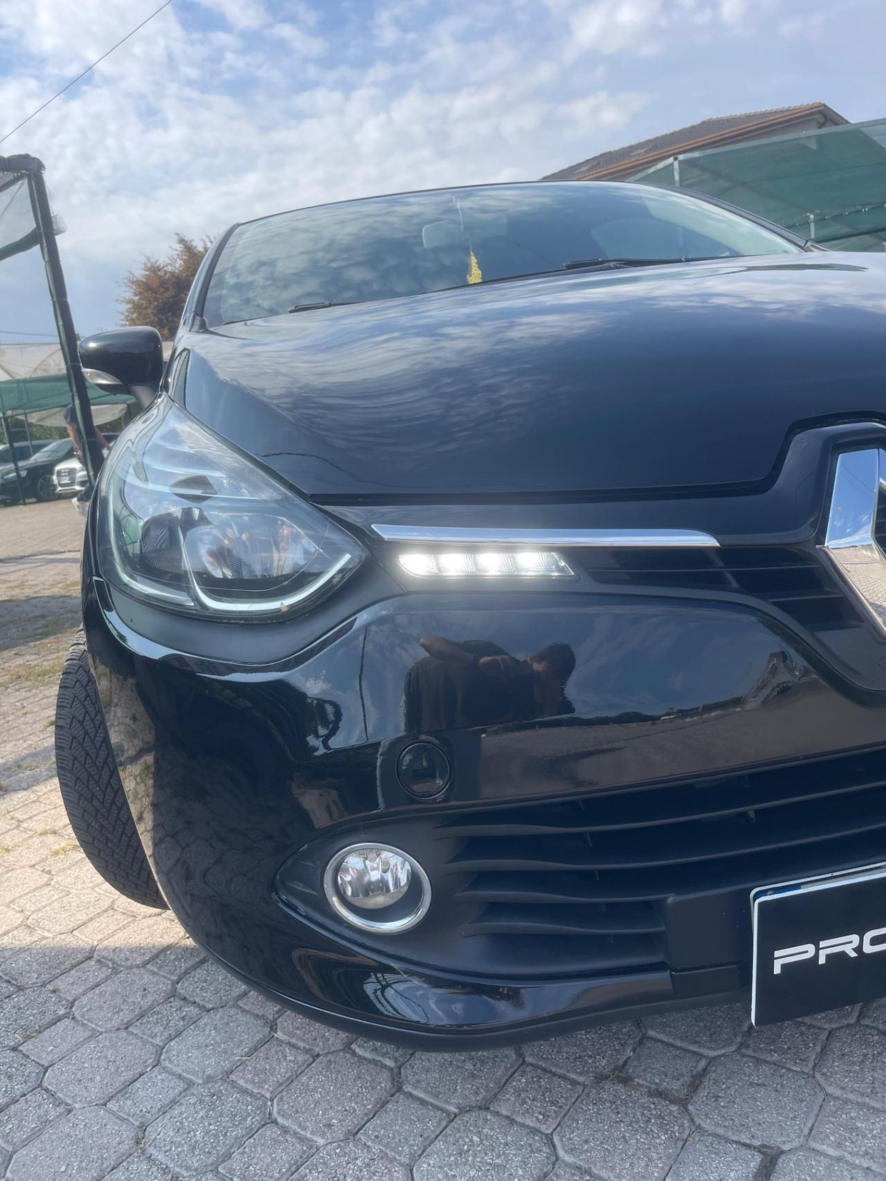 Renault Clio 1.5 dCi 8V 75CV 5 porte COSTUME NATIONAL