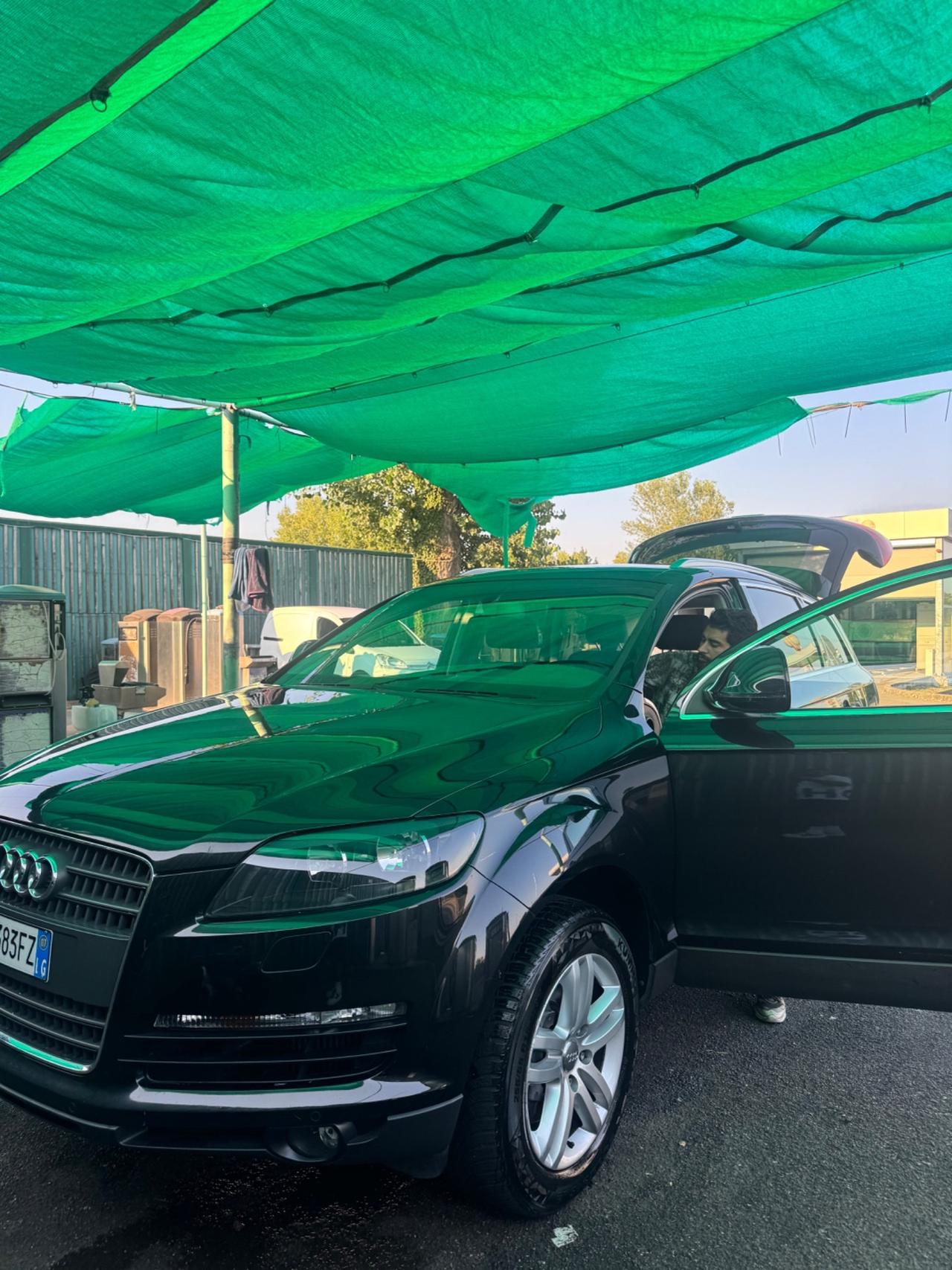 Audi Q7 3.0 V6 TDI 233CV quattro tiptronic