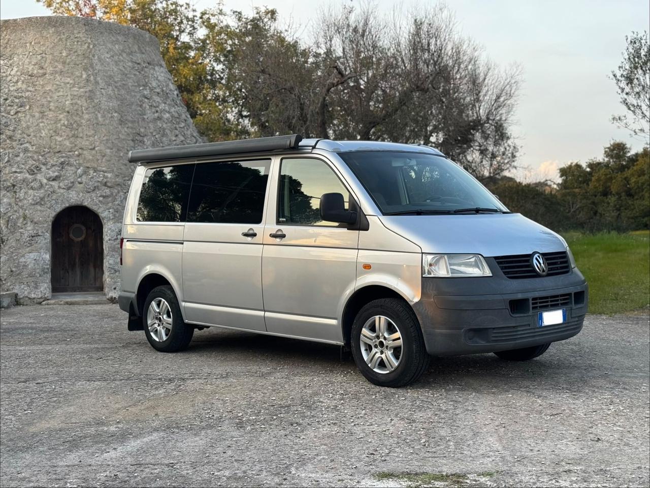 Volkswagen T5 california 2.5TDI 131cv