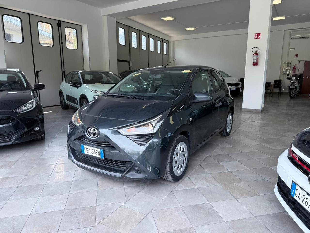 Toyota Aygo Connect 1.0 VVT-i 72CV 5 porte x-business MMT