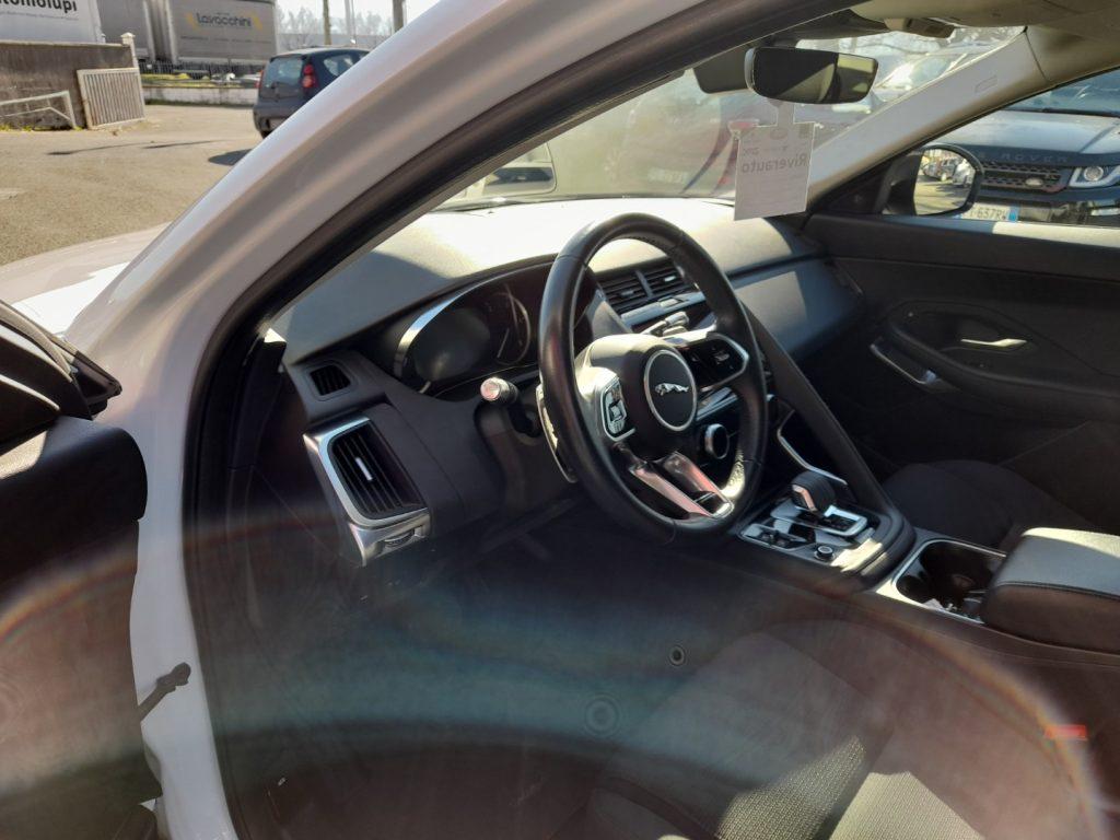 JAGUAR E-Pace (X540) E-Pace 2.0D 150 CV A...