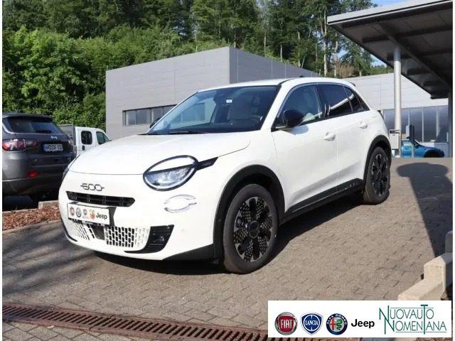 FIAT 600 Hybrid 110CV DCT6 MHEV La Prima NAVI / TELECAMERA