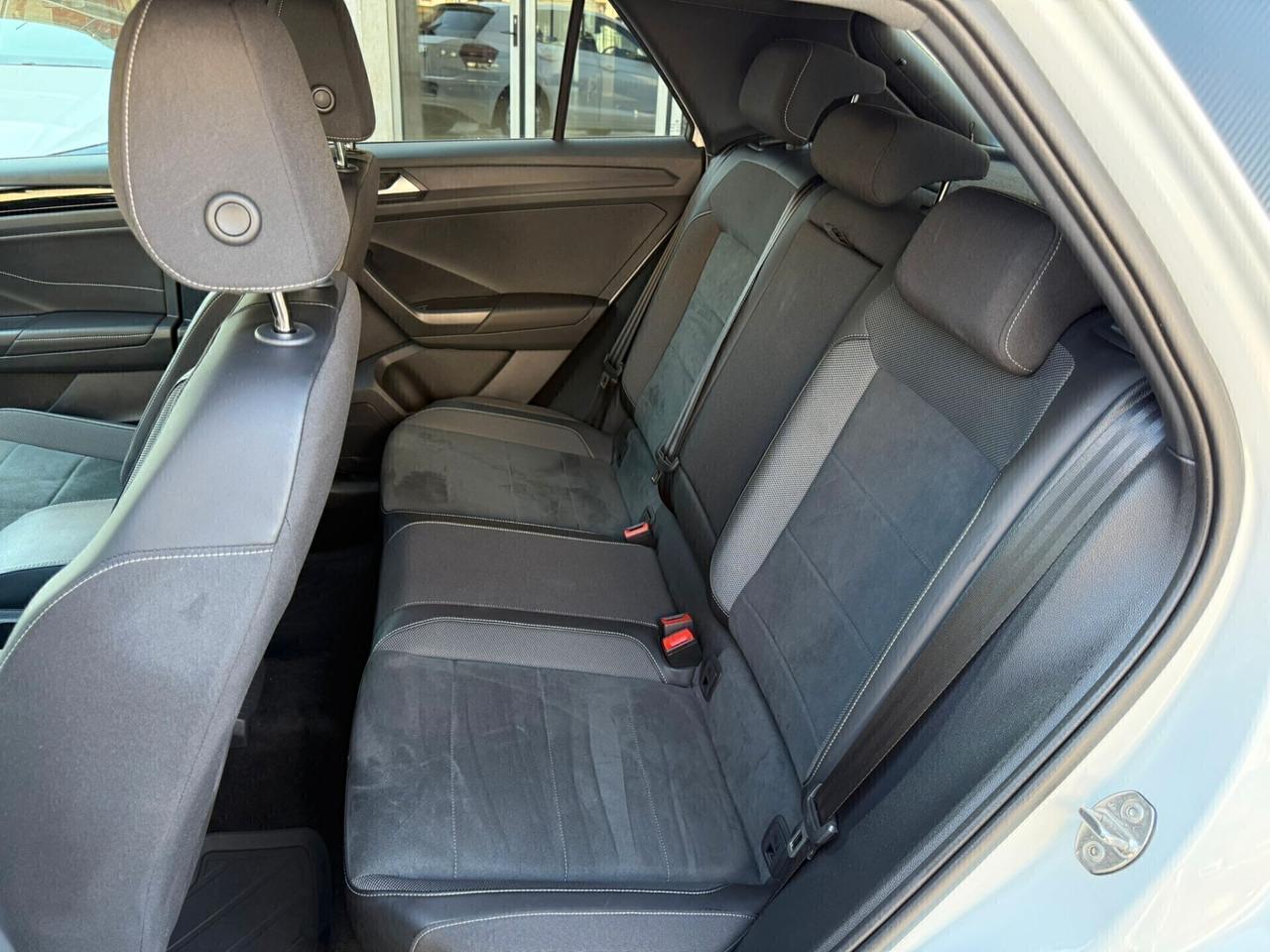Volkswagen T-Roc 2.0 TDI SCR 150 CV DSG R-Line