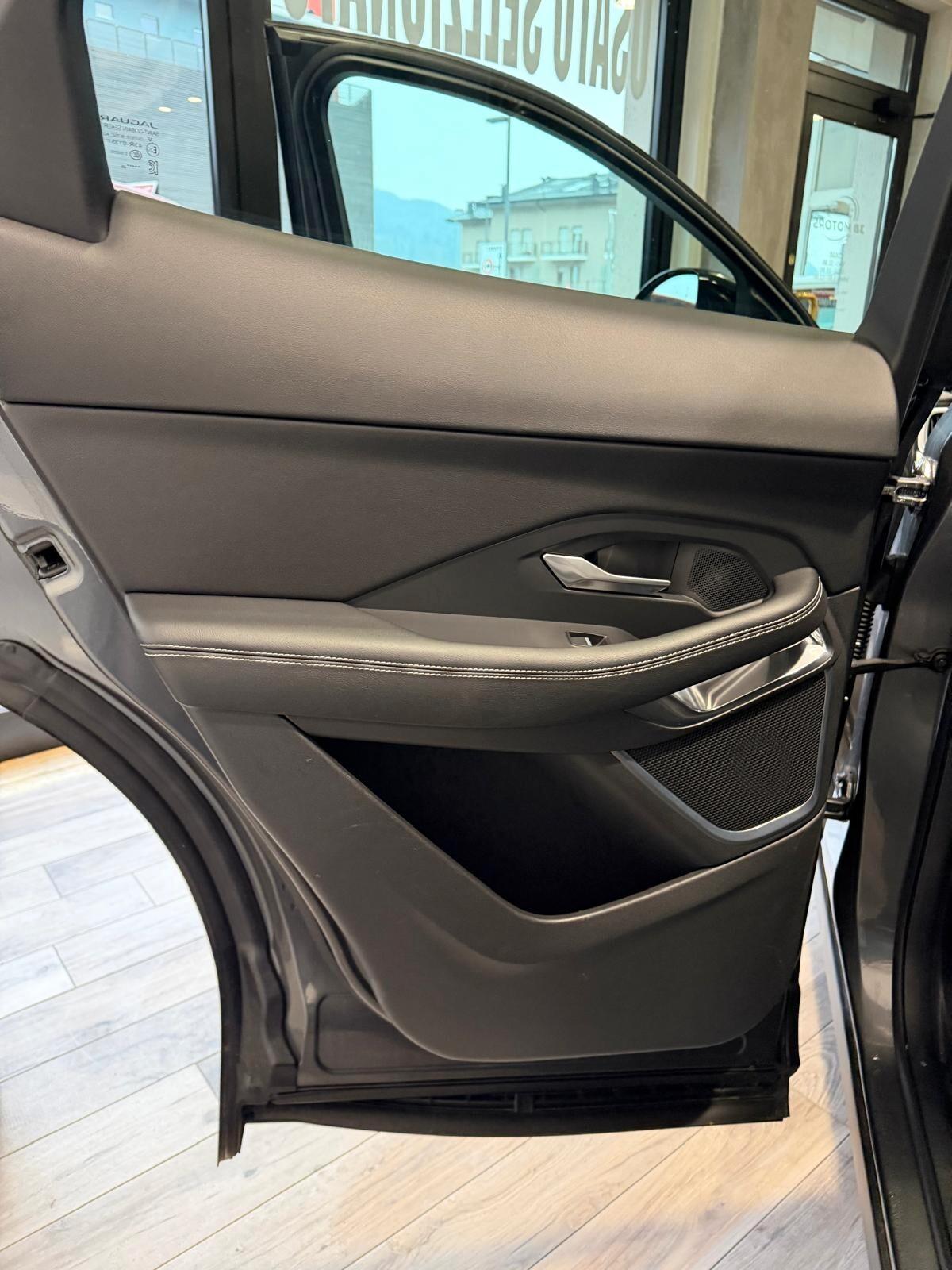 Jaguar E-Pace r-dynamic se