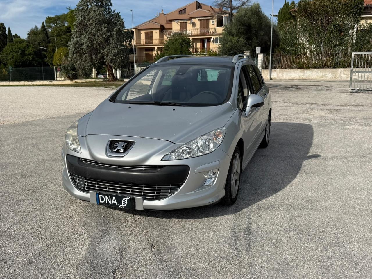 Peugeot 308 sw 1.6 HDi tetto panoramico NEOPATENTATO