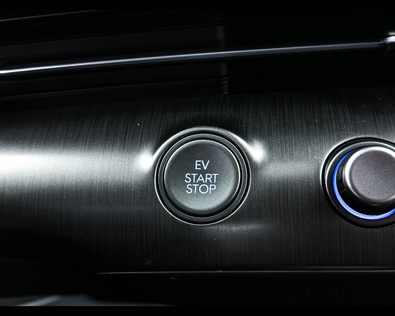 HYUNDAI Kona 2ªs. (2023-->) - Kona EV 64.8 KWh Exclusive