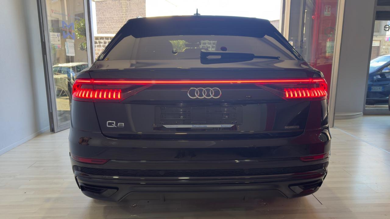 Audi Q8 55 TFSI quattro tiptronic