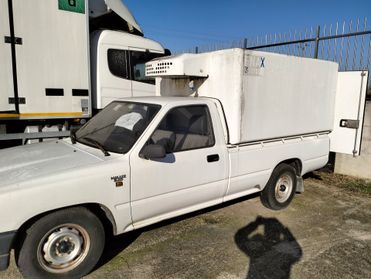 Toyota Hilux 2.4 D 2WD 2p. Pick-up