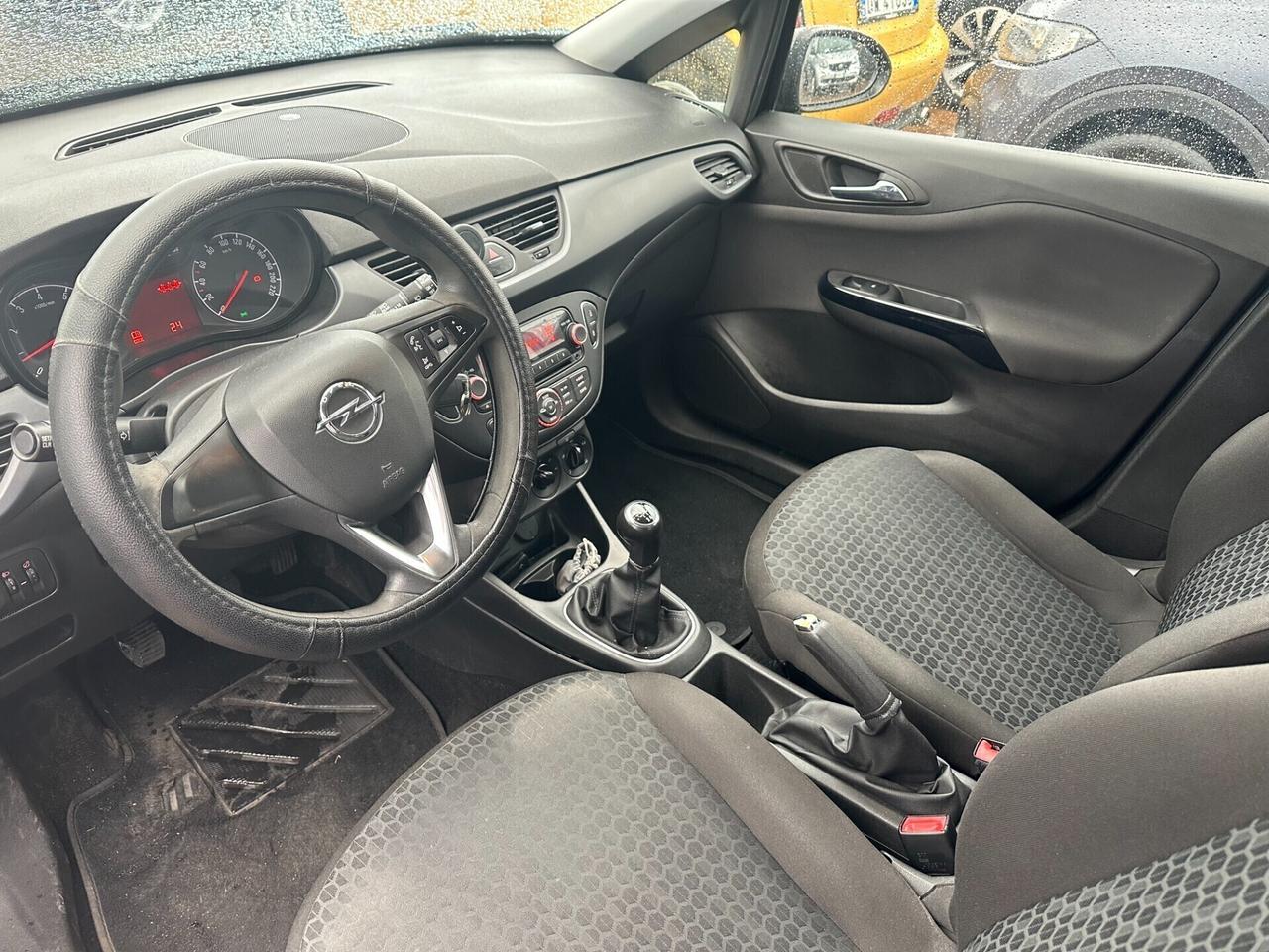 Opel Corsa 1.4 90CV 5 porte b-Color