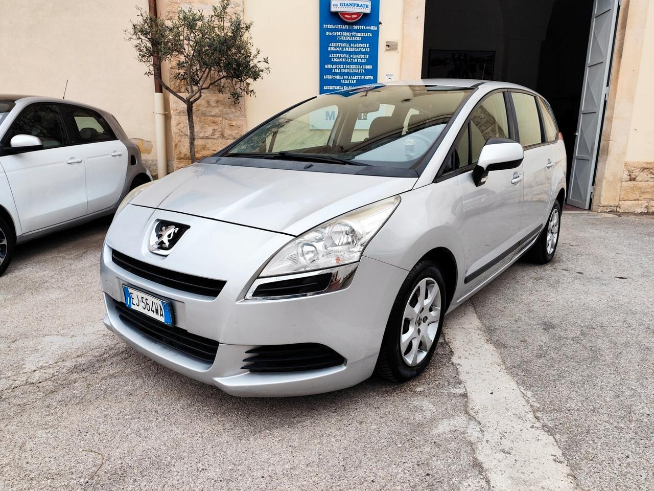 Peugeot 5008 1.6 HDi 112CV Family