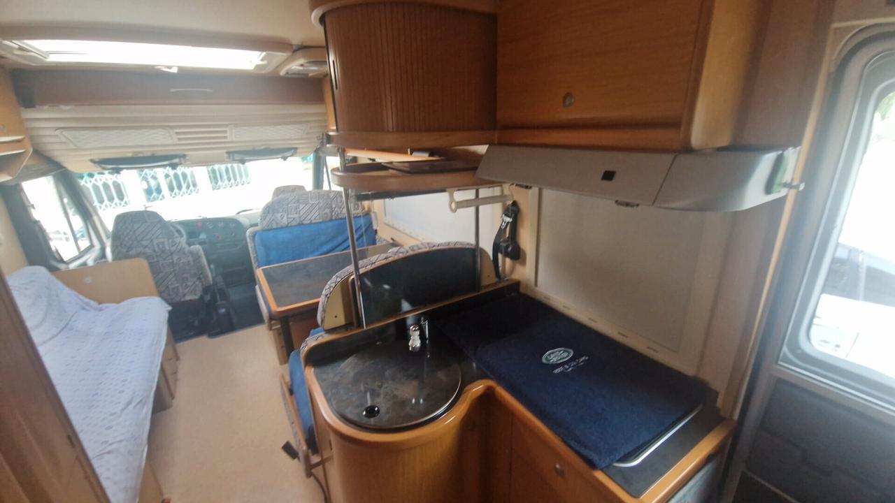 Iveco Daily Camper Laika 2.8 diesel manuale 6 rapporti