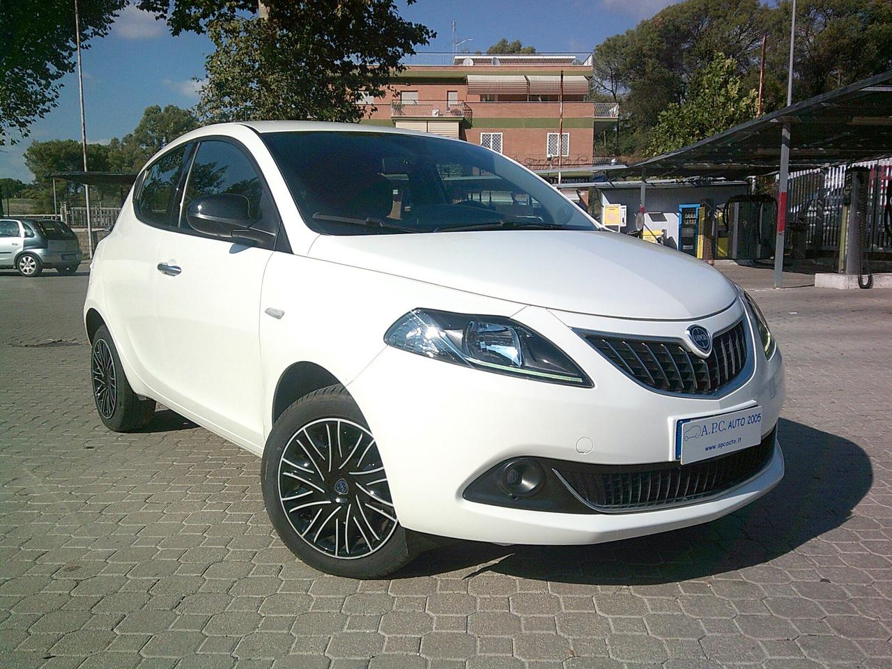 Lancia Ypsilon 1.0 FireFly 5 porte S&S Hybrid Gold*Prezzo Reale*