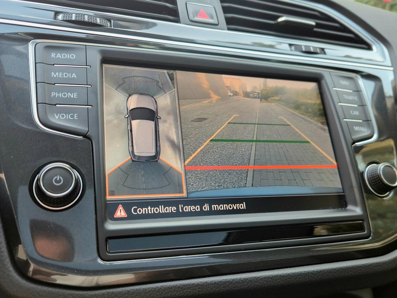 Volkswagen Tiguan 2.0 TDI DSG Business BlueMotion Technology