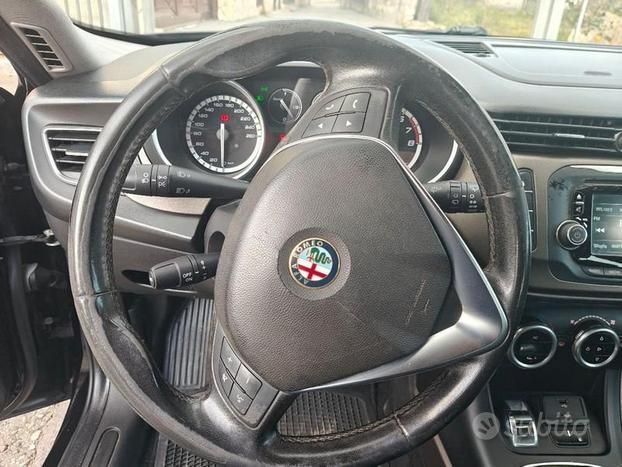 Alfa Romeo Giulietta 1.4 Turbo 120 CV GPL Dis...