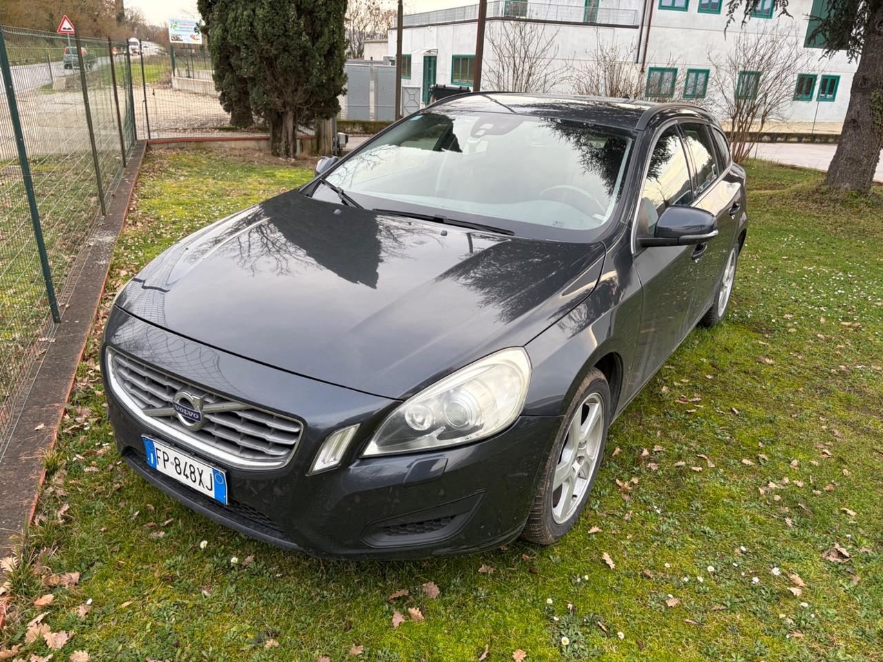 Volvo V60 D5 Geartronic Momentum