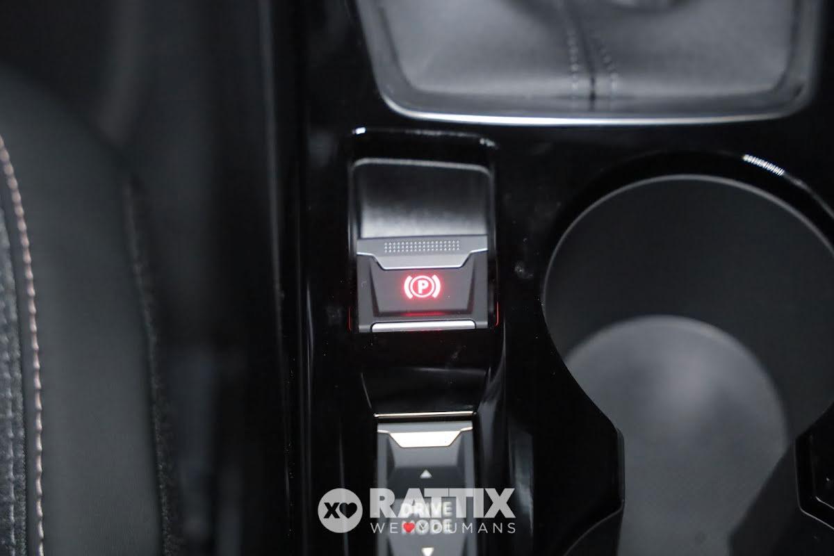 Peugeot 2008 1.2 Puretech 100CV Allure