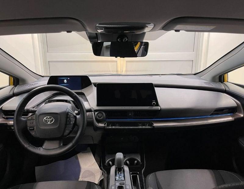 Toyota Prius 2.0 Plug-in Hybrid Lounge