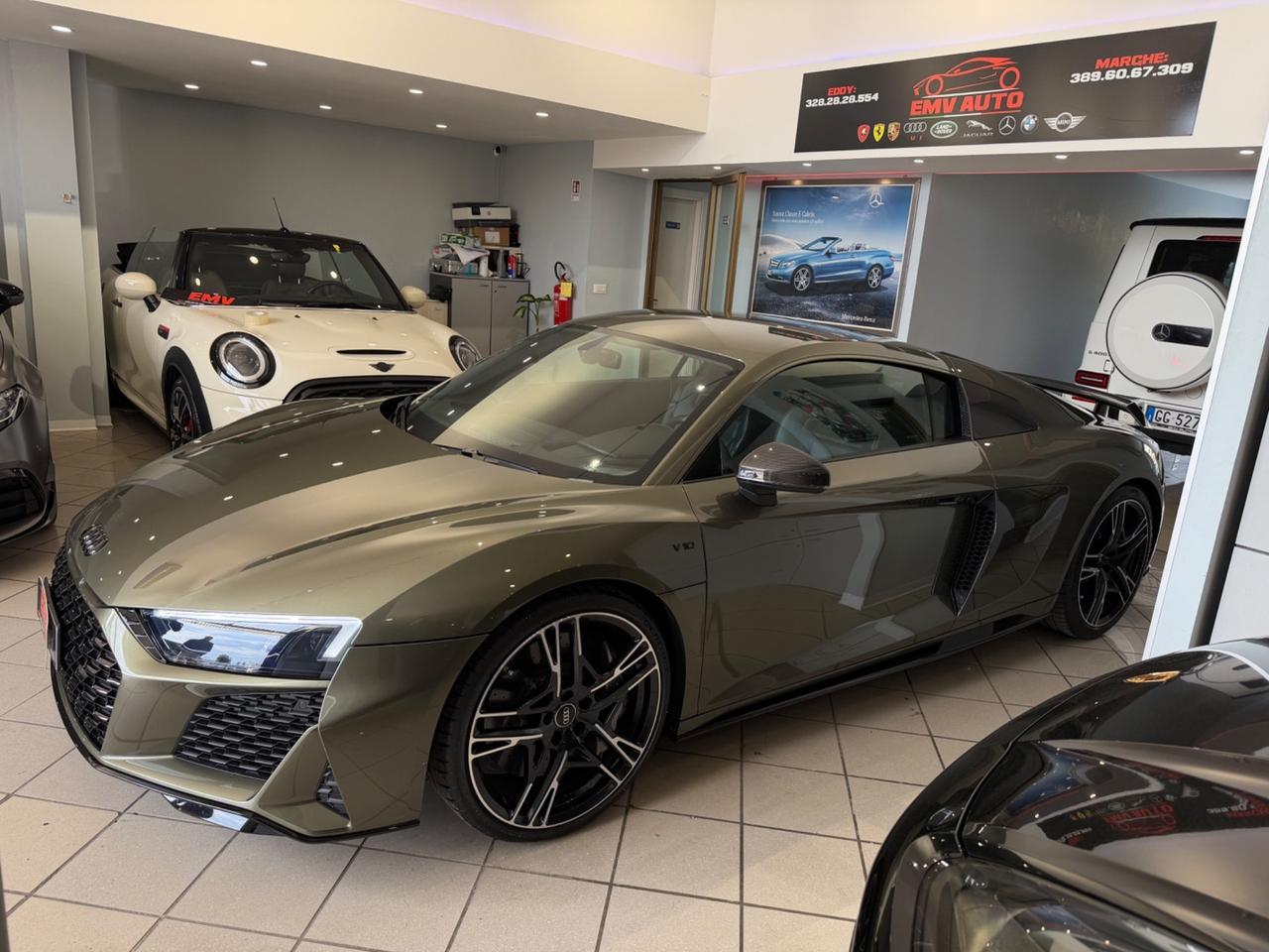Audi R8 Coupe V10 quattro S tronic performance (456 kw)