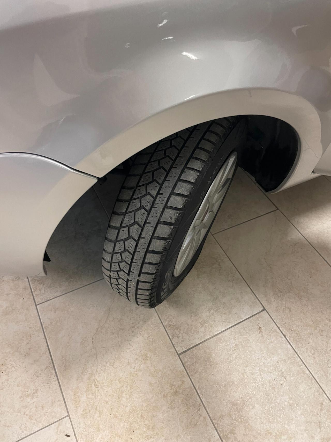 Fiat Panda 1.2 Emotion DISTRIBUZ FRIZIONE TAGLIAN NEOPATENTATI