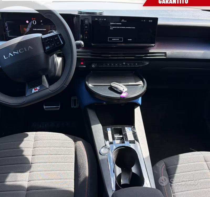 NUOVA LANCIA YPSILON HF LINE E DCT