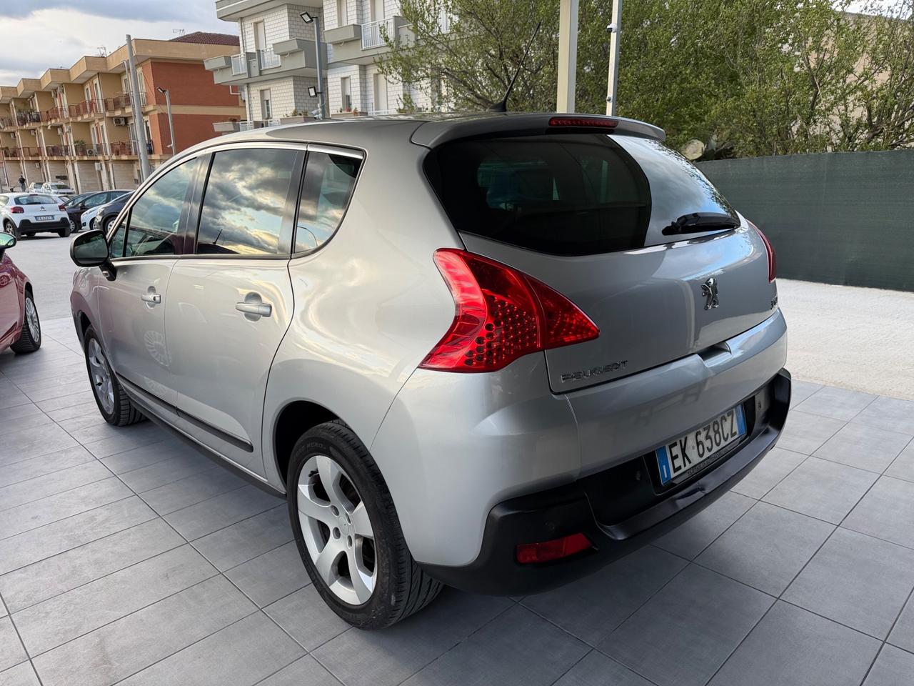 Peugeot 3008 1.6 HDi 112CV Allure