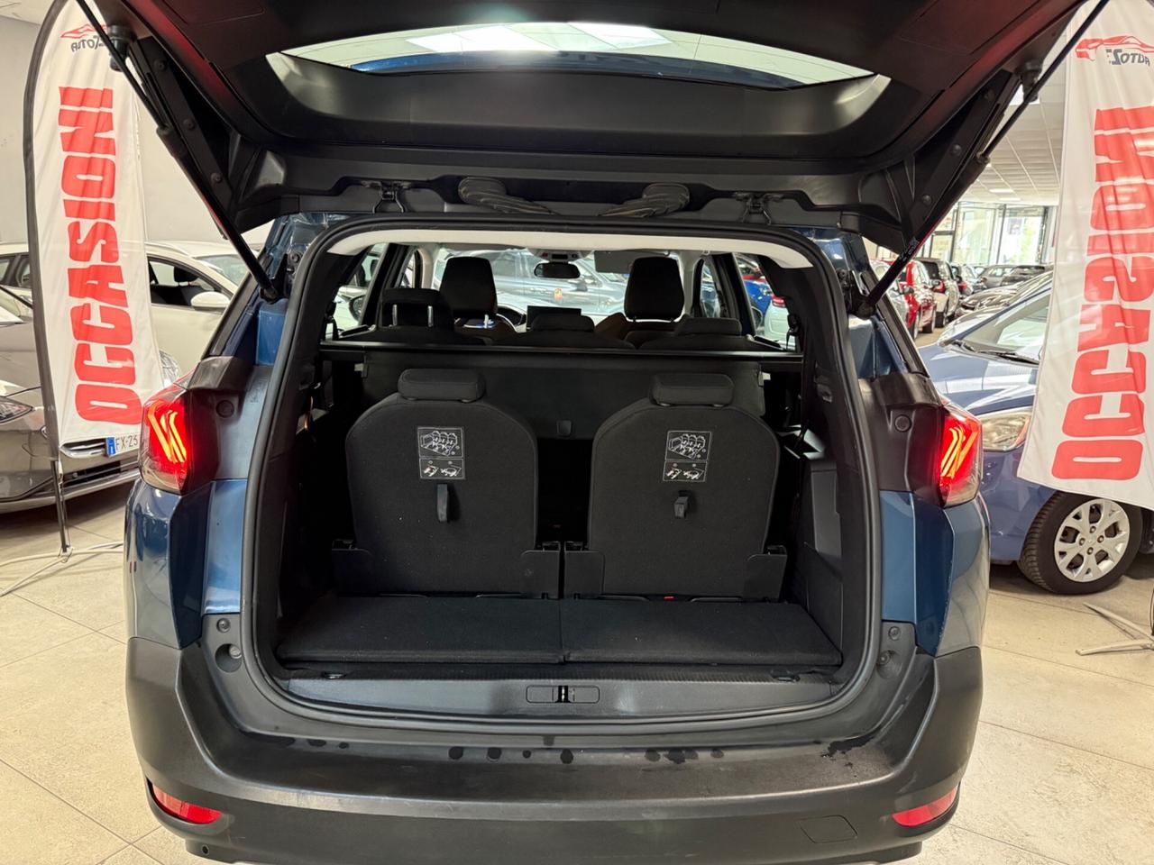 Peugeot 5008 BlueHDi 130 7Posti EAT8 Allure Pack