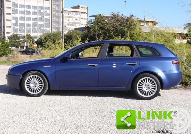 ALFA ROMEO 159 1.9 JTDm 16V Sportwagon Distinctive