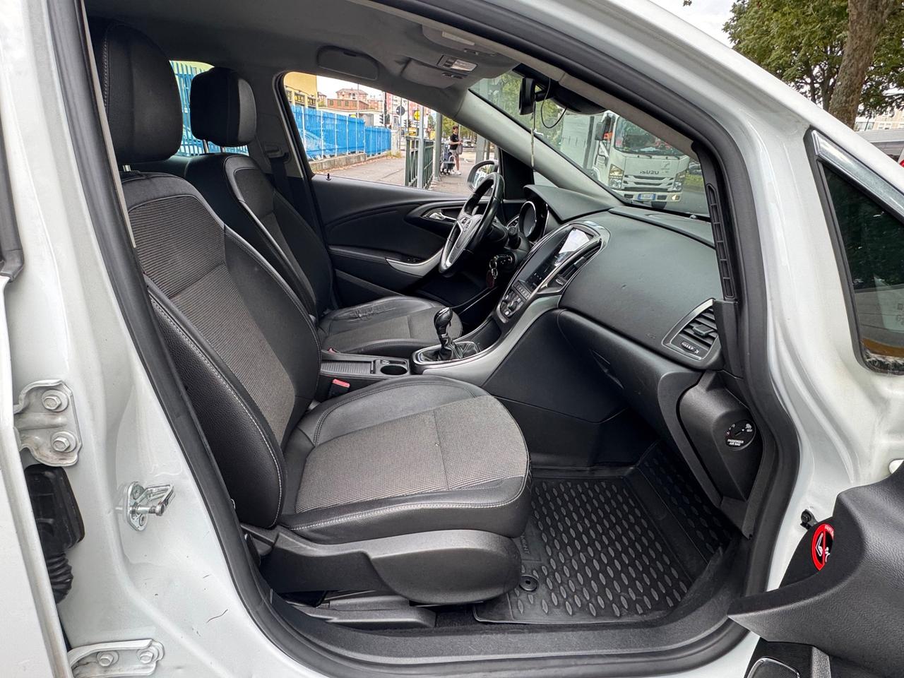 Opel Astra 1.4 Turbo 140CV 5 porte Cosmo