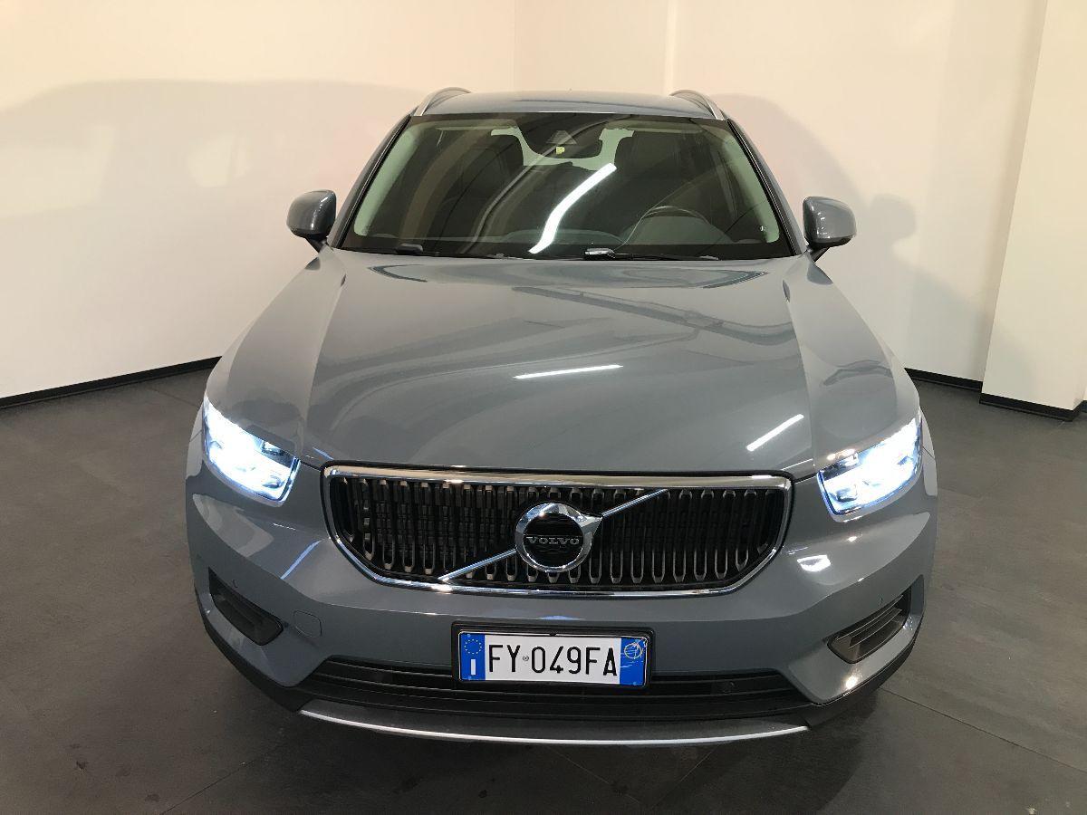 VOLVO XC40 D3 AWD Geartronic Momentum