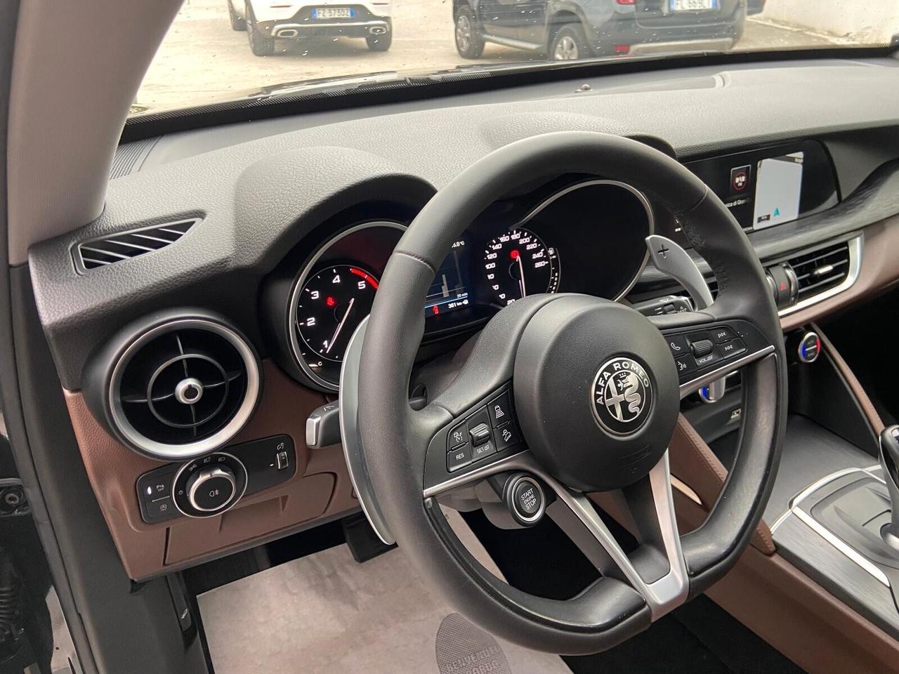 Alfa Romeo Stelvio 2.2 Turbodiesel 190 CV AT8 Q4 Executive