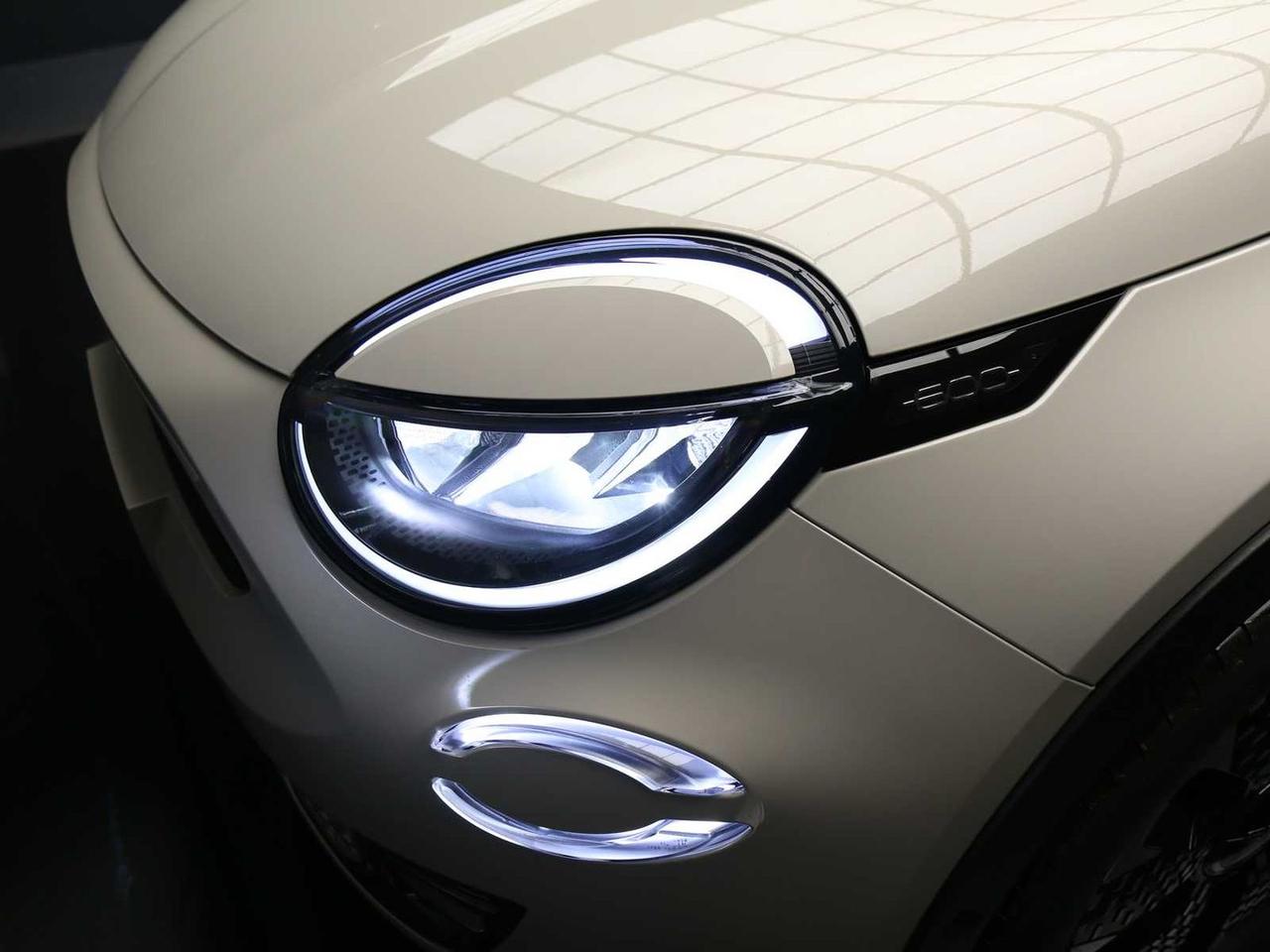 Fiat 600 1.2 110CV Hybrid MHEV DCT La Prima #9416